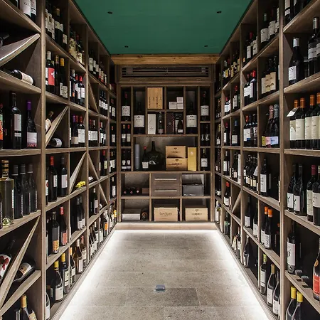 布兰科酒店及水疗中心 4* 纳维亚