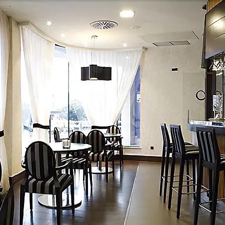 布兰科酒店及水疗中心 4* 纳维亚